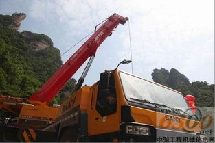 三一起重機登“空中圣湖” 助力挑戰吉尼斯紀錄